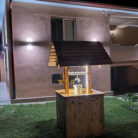 فيلة Todoroski House